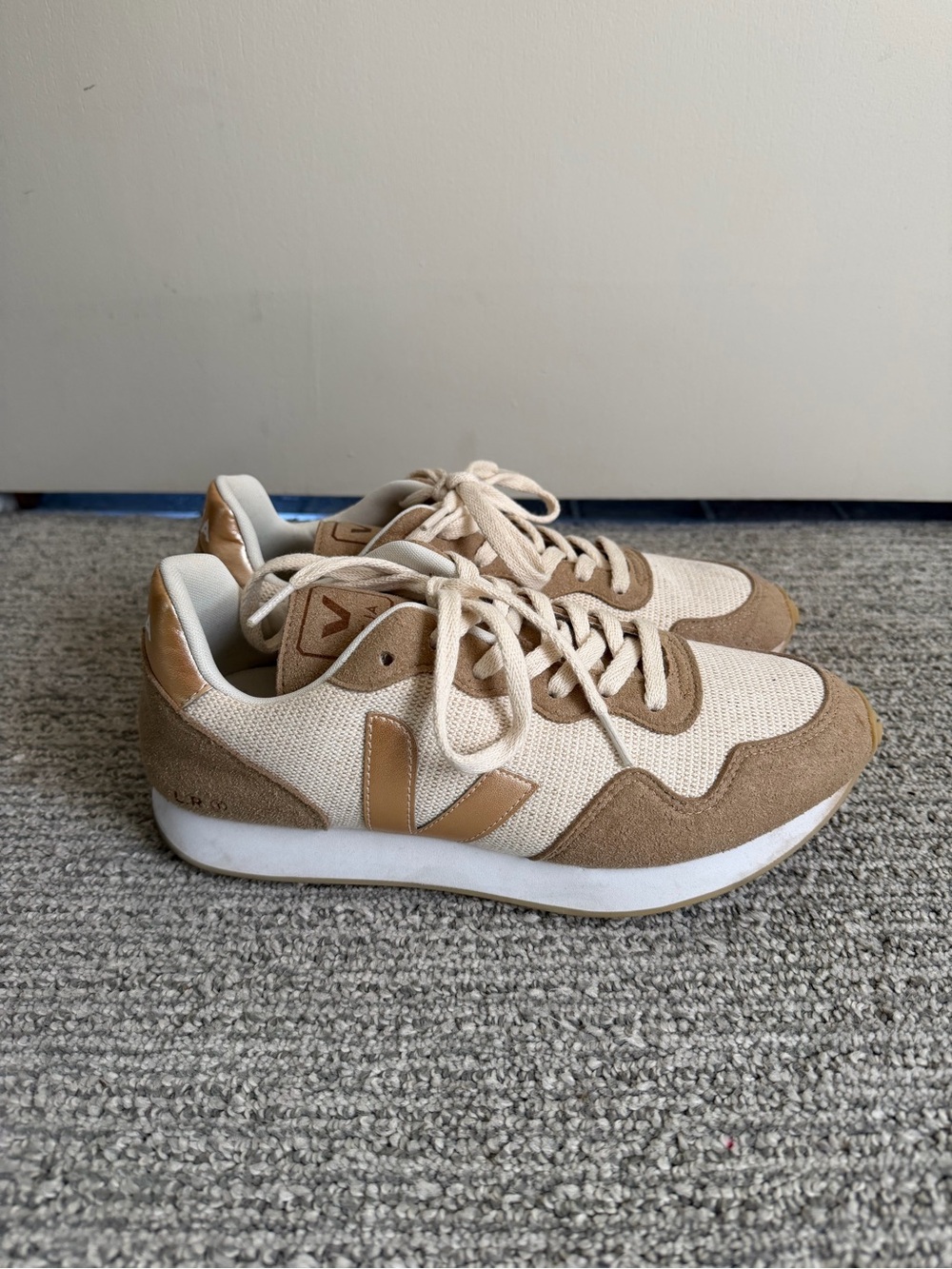 Veja Women’s Beige and Tan Retro Sneakers - Picture 2 of 6